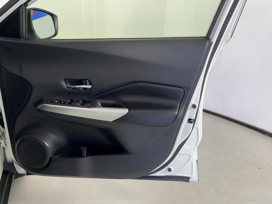 Photo '15' of Nissan Kicks