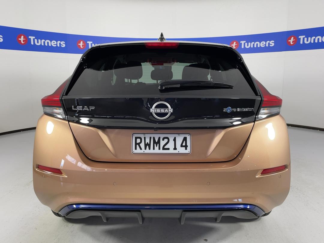 Photo '6' of Nissan Leaf