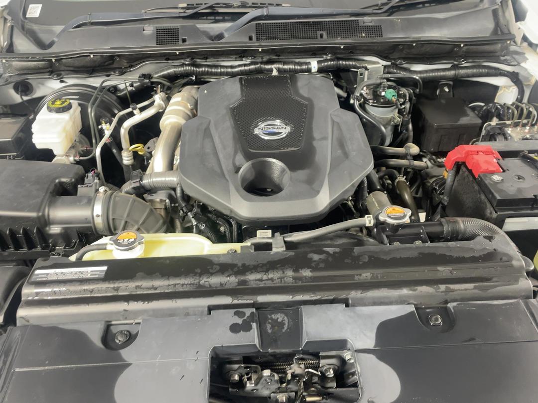 Photo '13' of Nissan Navara