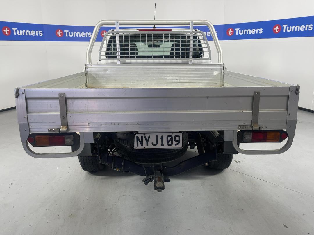 Photo '6' of Nissan Navara