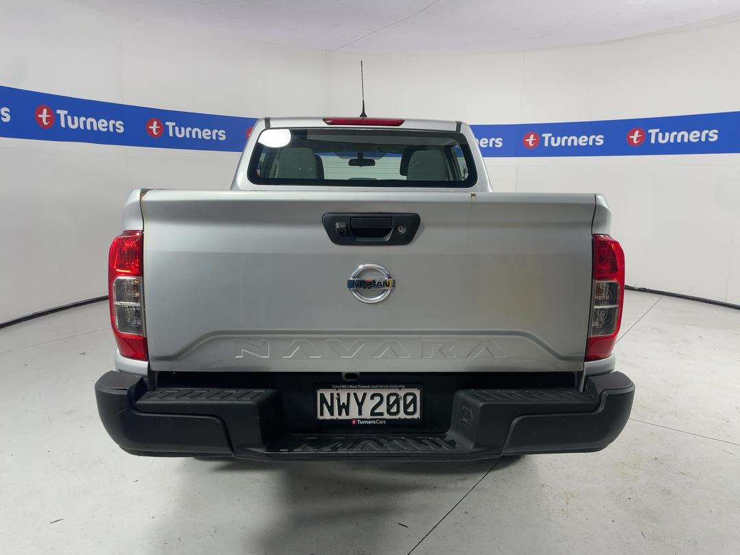 Photo '6' of Nissan Navara