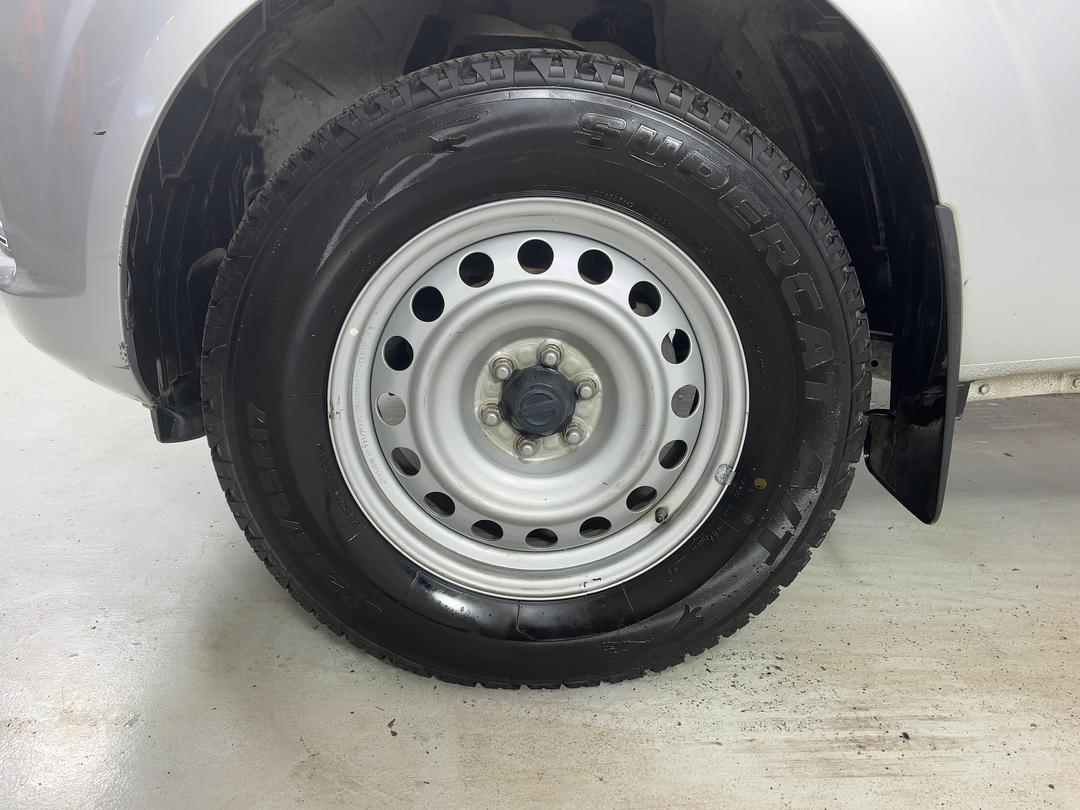 Photo '10' of Nissan Navara