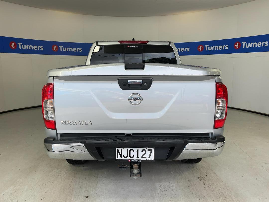 Photo '6' of Nissan Navara