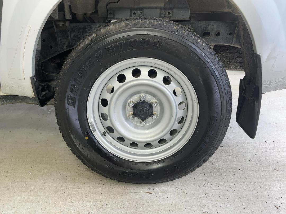 Photo '11' of Nissan Navara