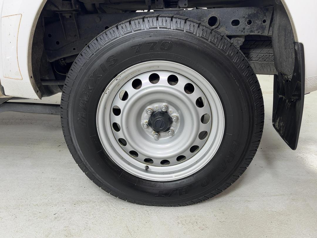 Photo '11' of Nissan Navara
