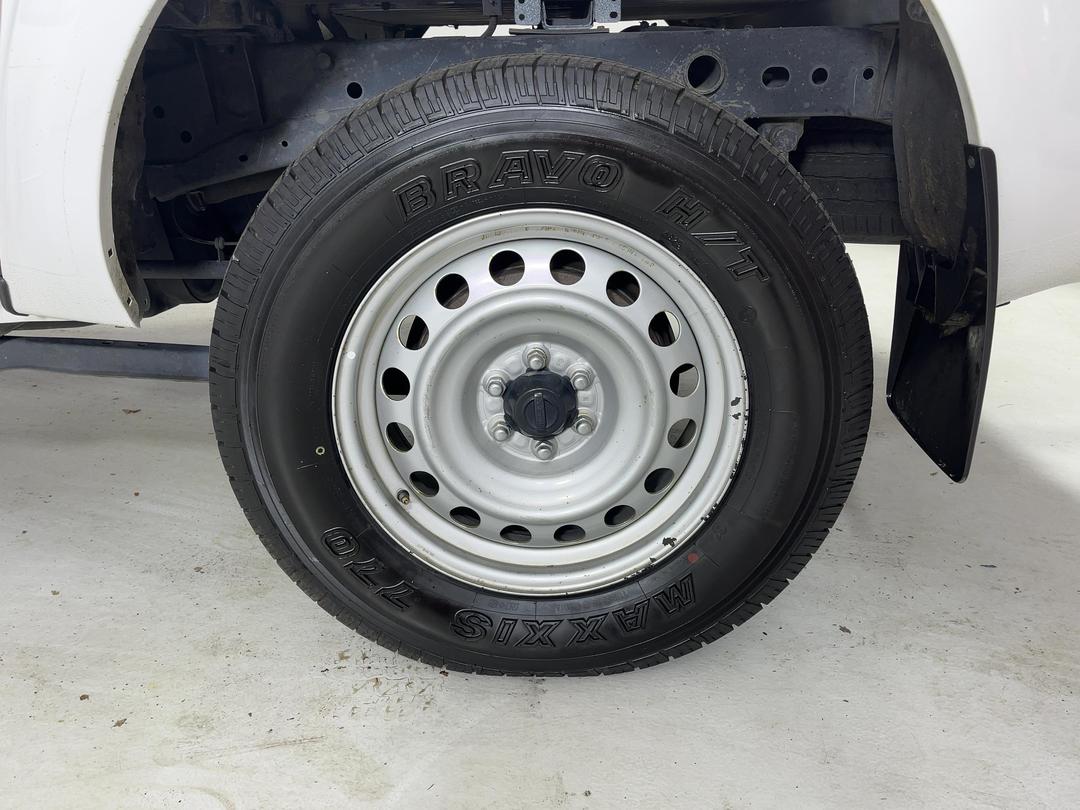 Photo '11' of Nissan Navara