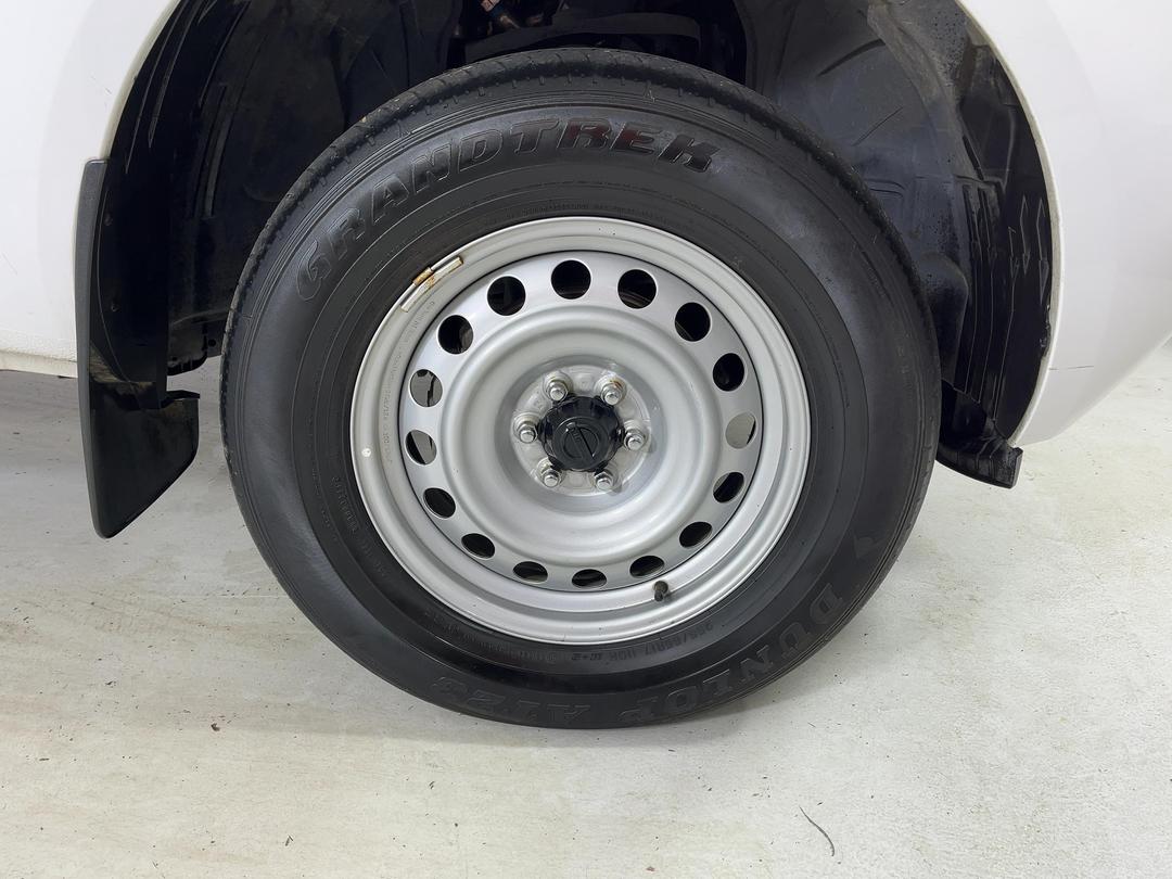 Photo '9' of Nissan Navara