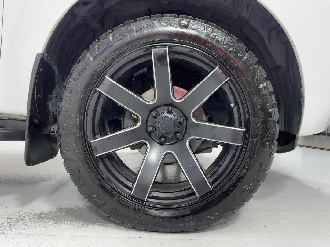 Photo '9' of Nissan Navara