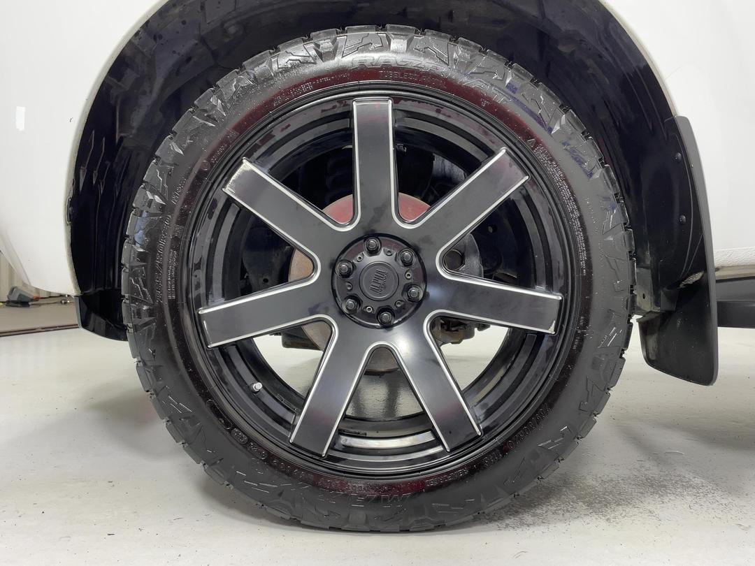 Photo '10' of Nissan Navara