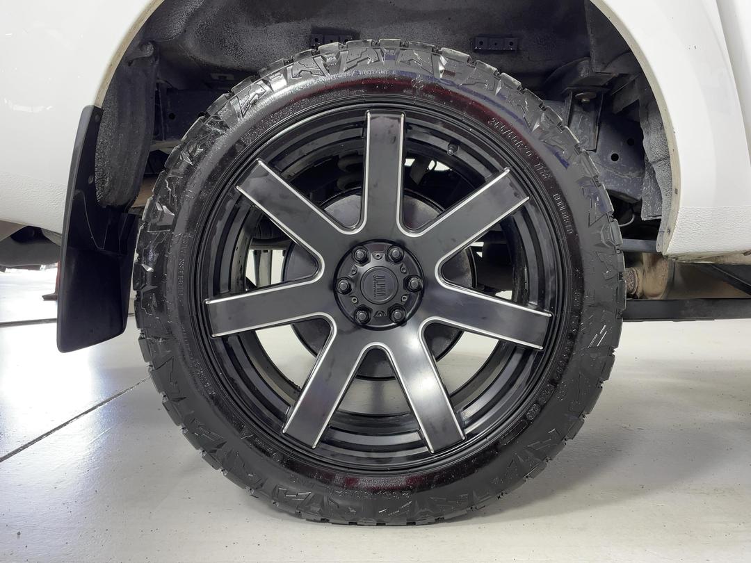 Photo '12' of Nissan Navara