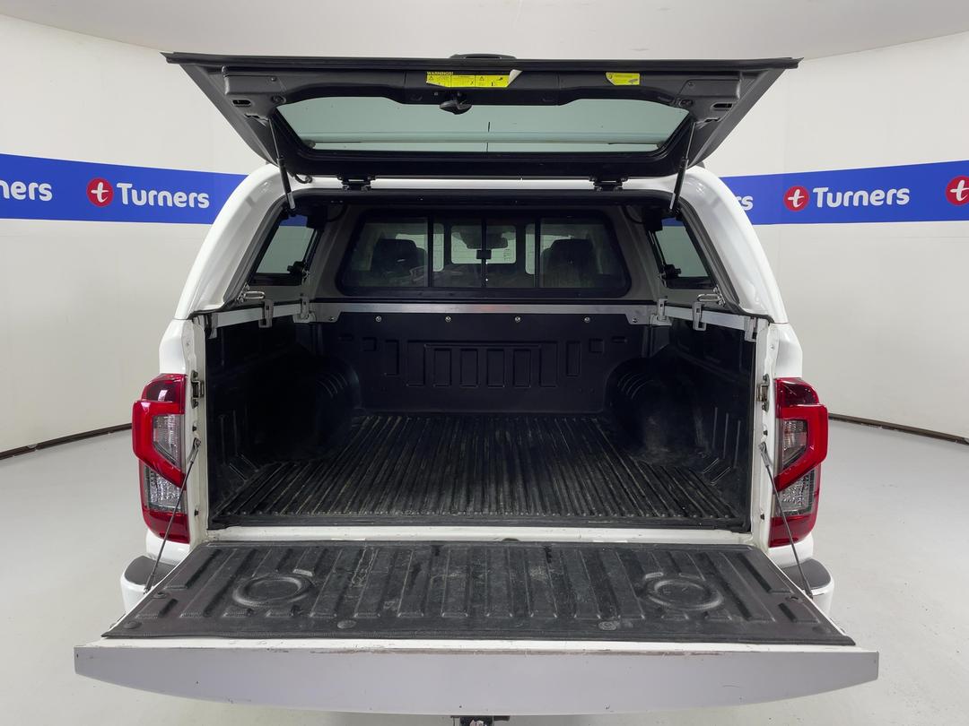 Photo '14' of Nissan Navara
