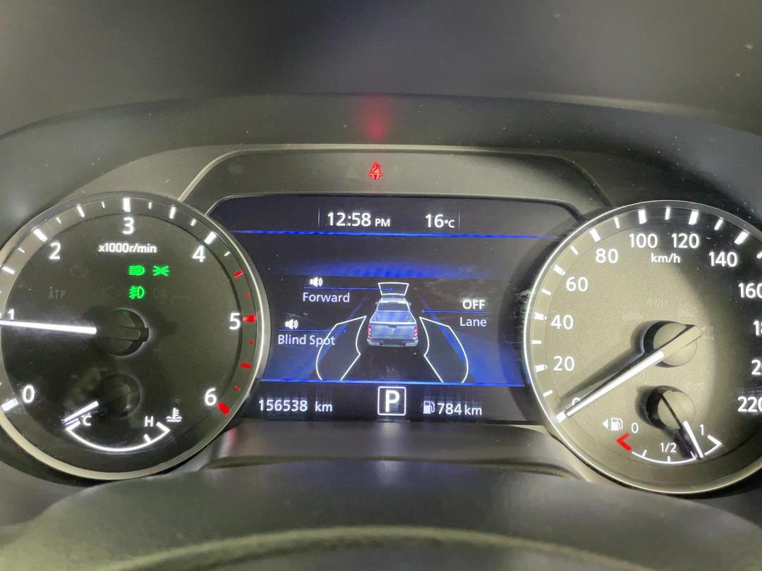 Photo '21' of Nissan Navara