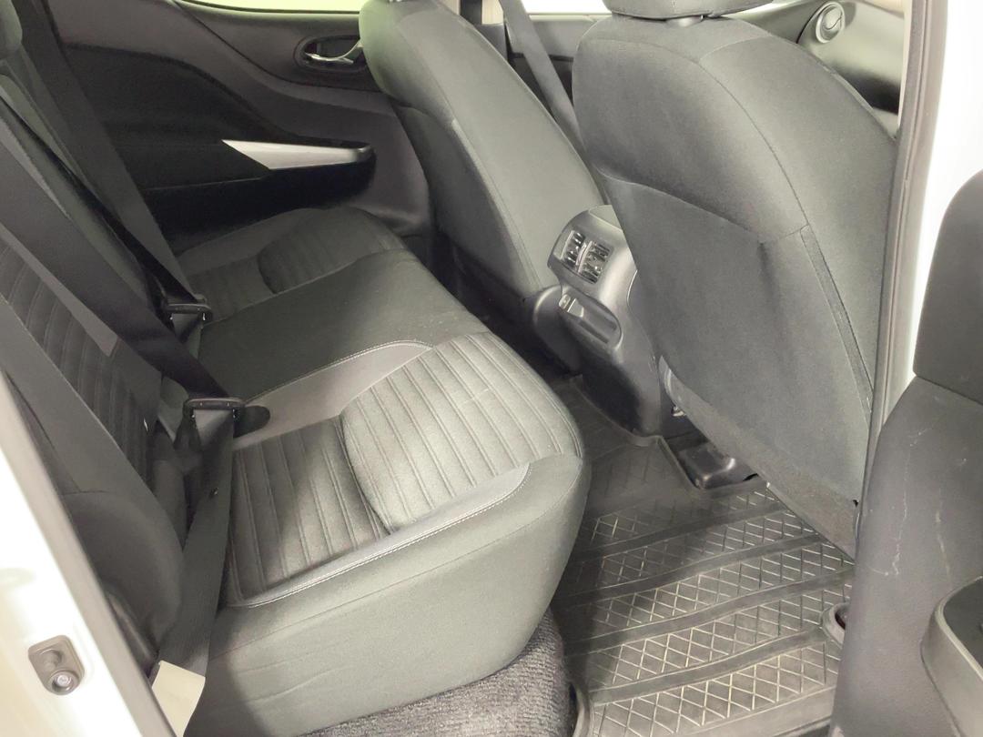 Photo '20' of Nissan Navara