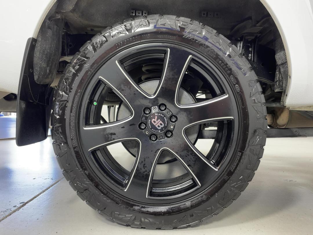 Photo '12' of Nissan Navara