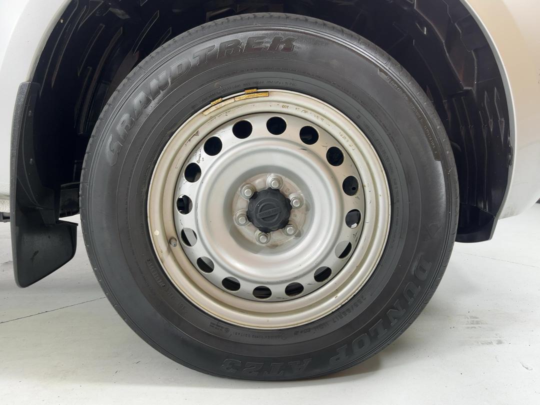Photo '9' of Nissan Navara