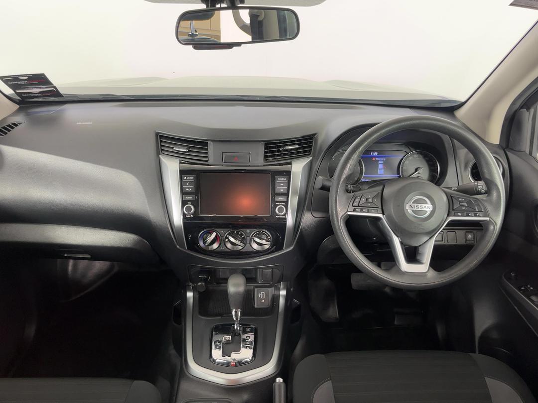 Photo '17' of Nissan Navara