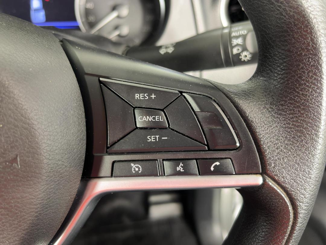Photo '23' of Nissan Navara