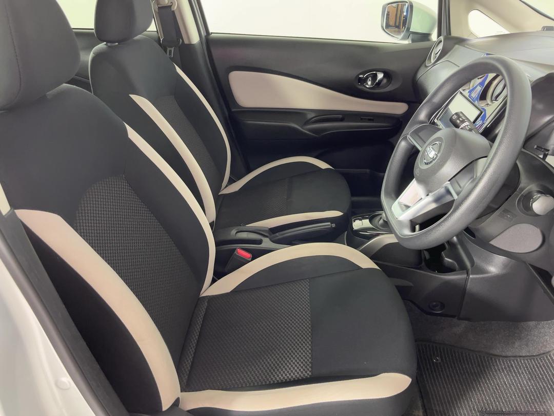Photo '16' of Nissan Note