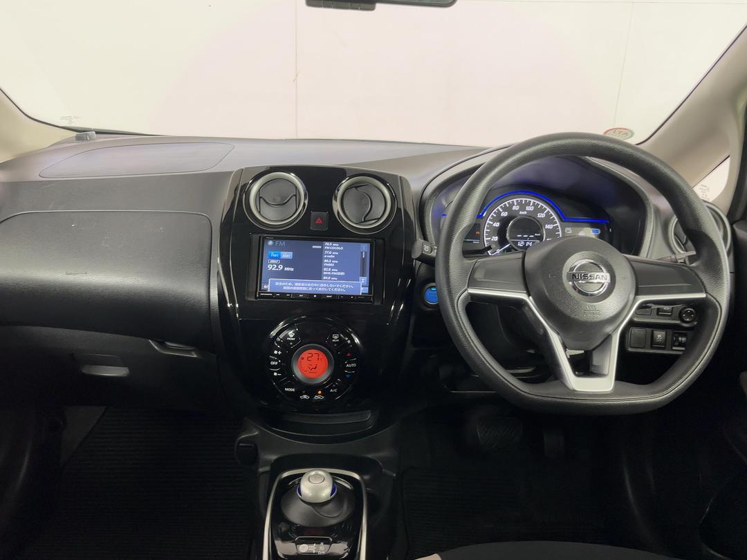 Photo '17' of Nissan Note