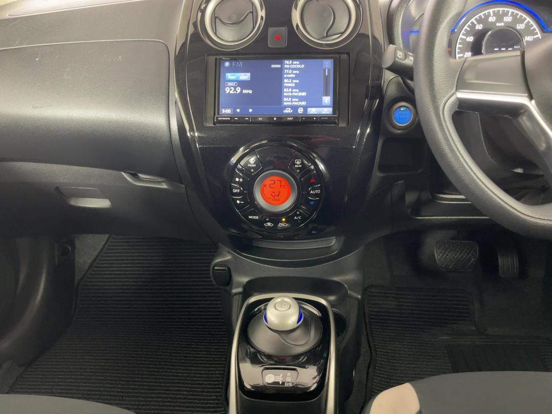 Photo '18' of Nissan Note