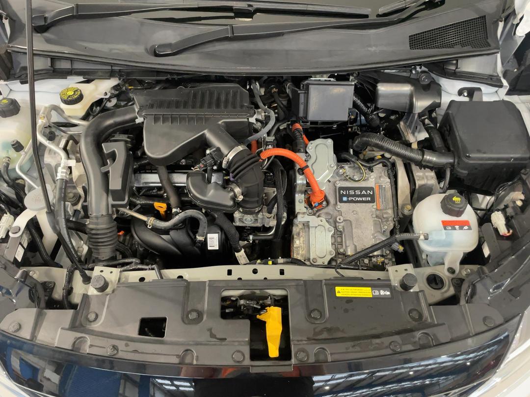 Photo '13' of Nissan Note