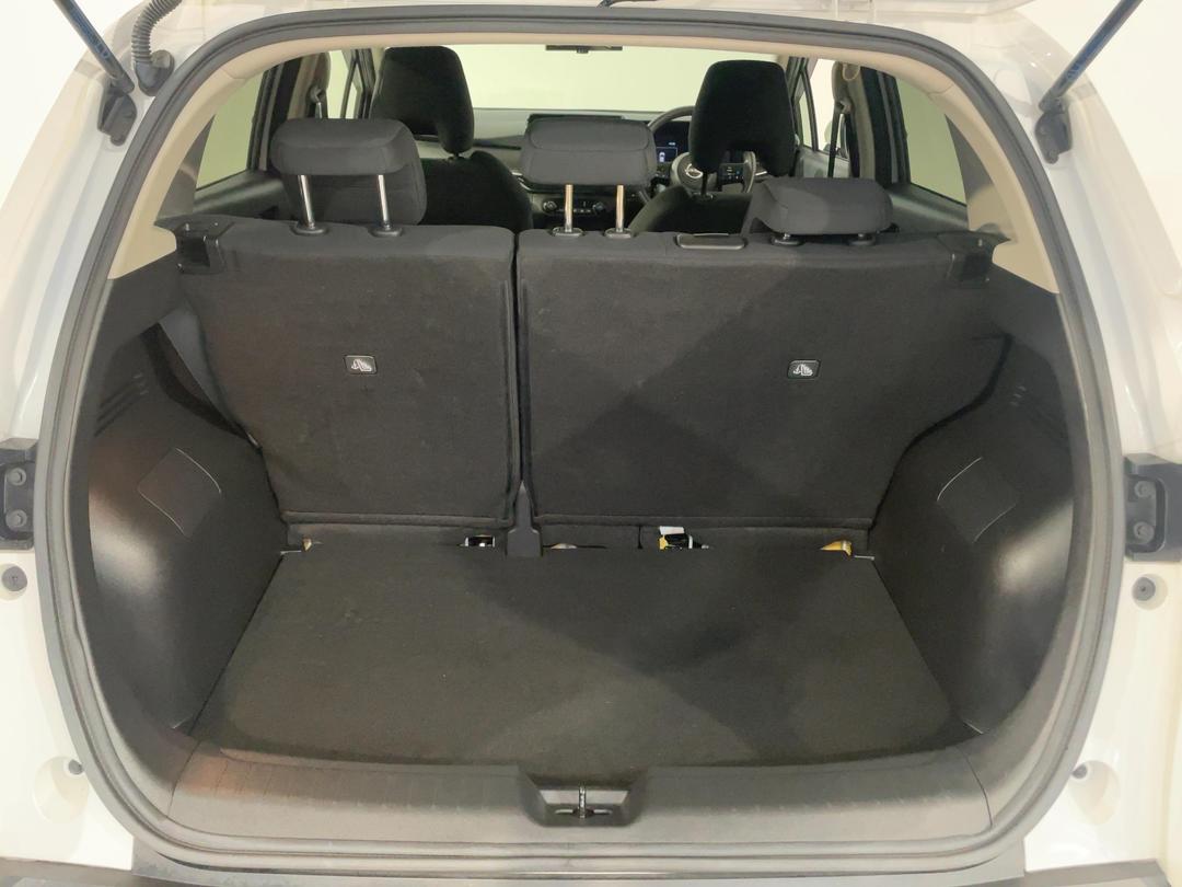 Photo '14' of Nissan Note