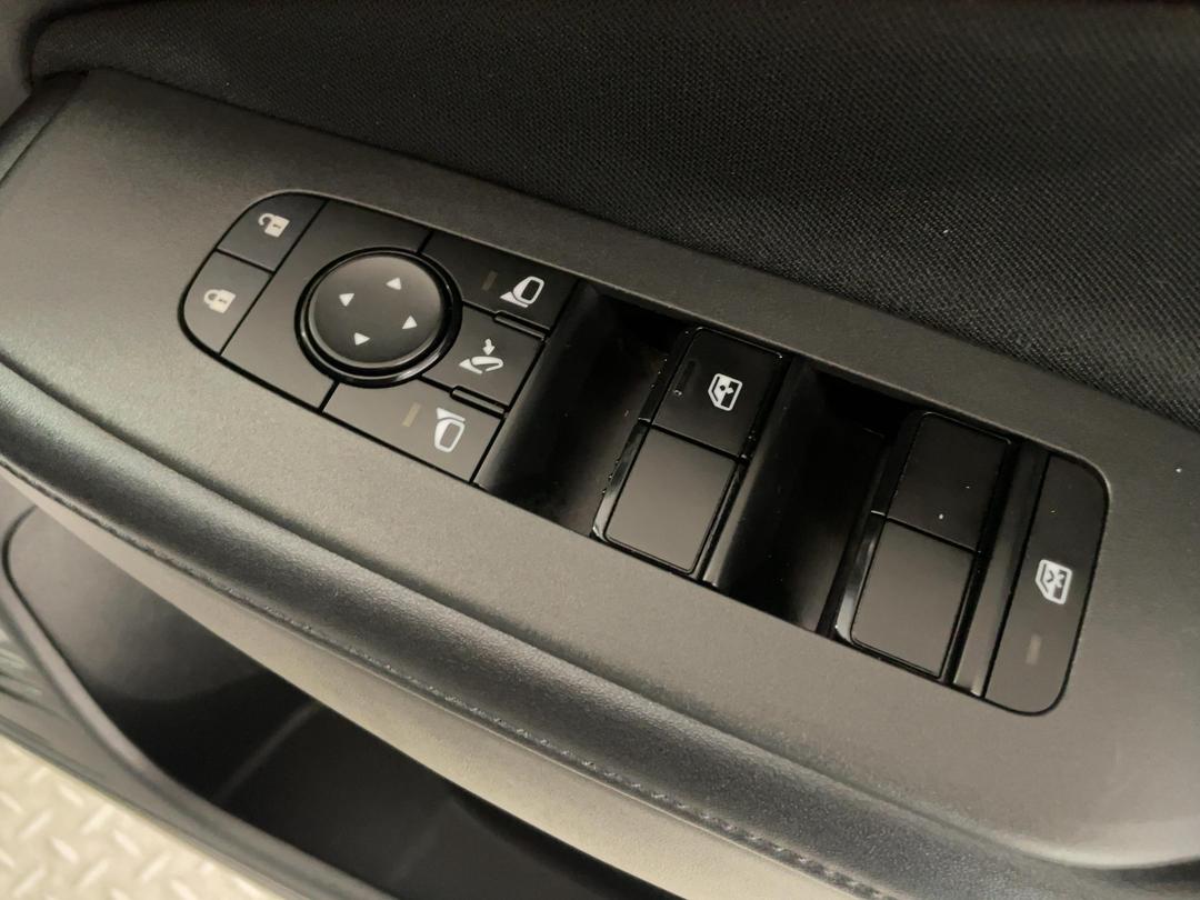 Photo '23' of Nissan Note