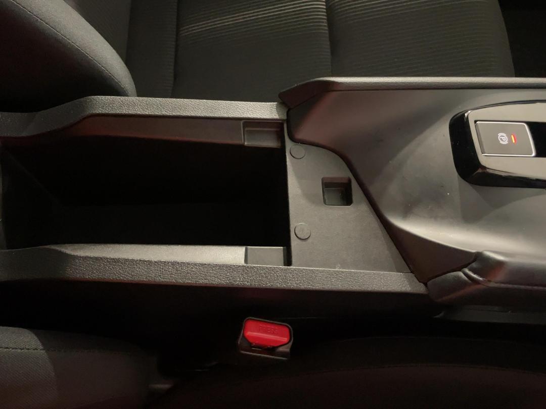 Photo '32' of Nissan Note