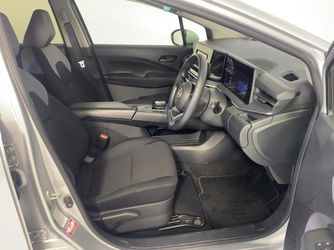 Photo '16' of Nissan Note