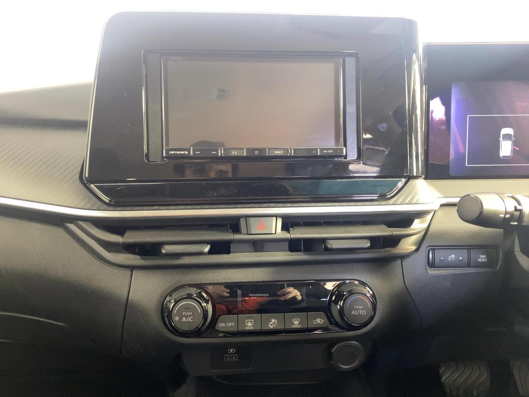 Photo '18' of Nissan Note