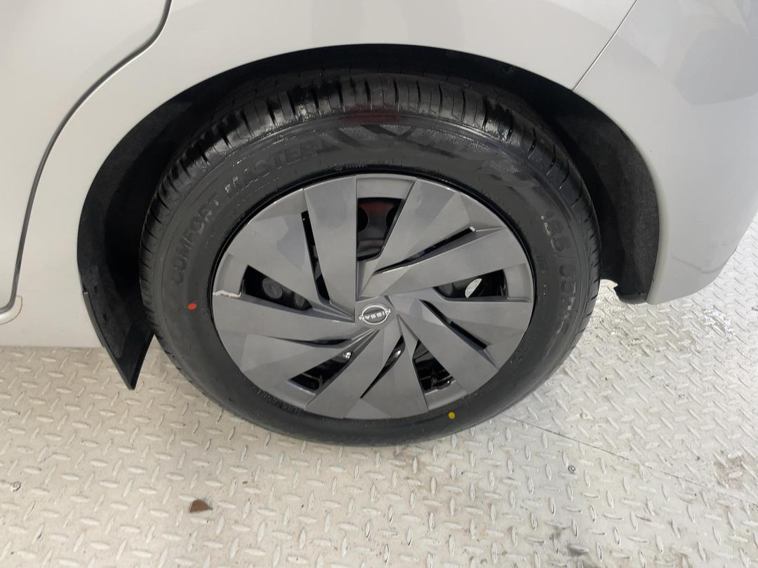 Photo '11' of Nissan Note