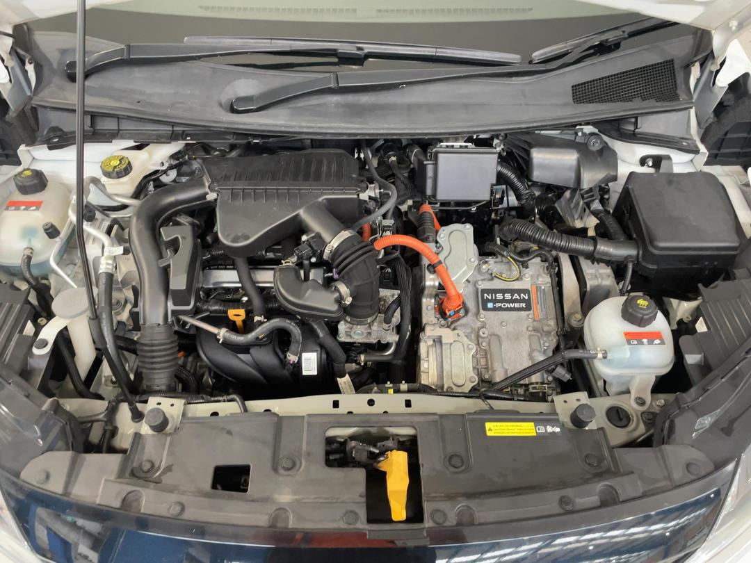Photo '13' of Nissan Note