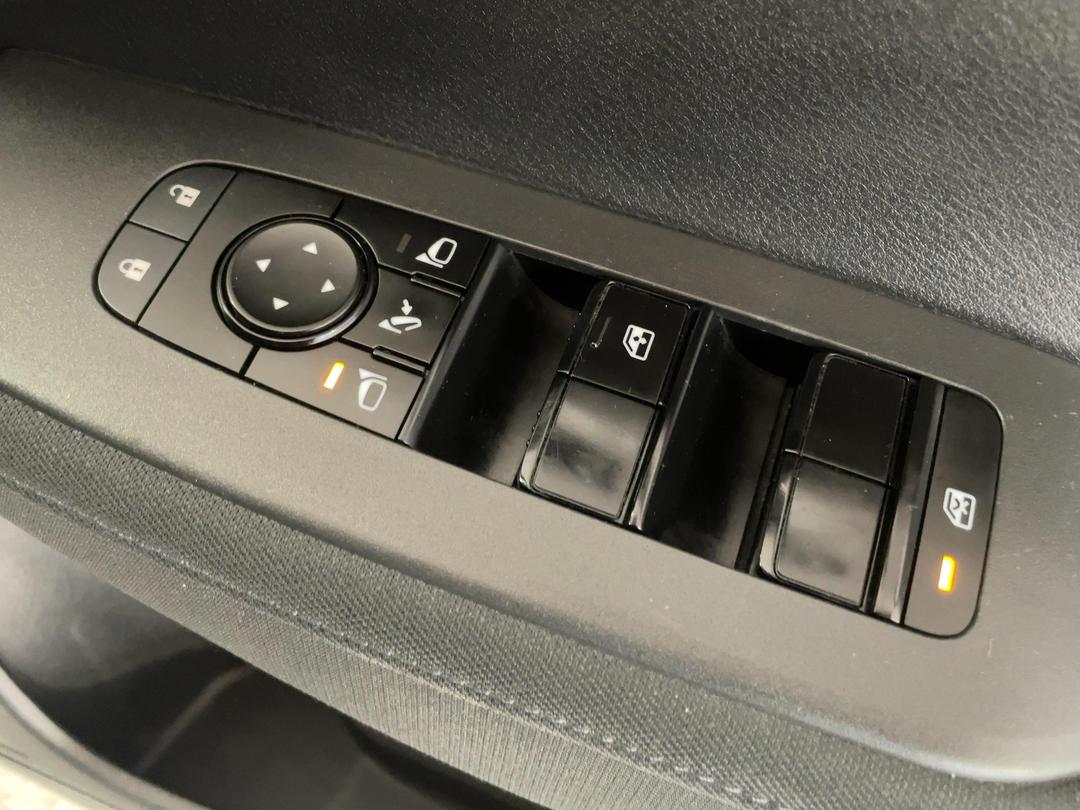 Photo '23' of Nissan Note