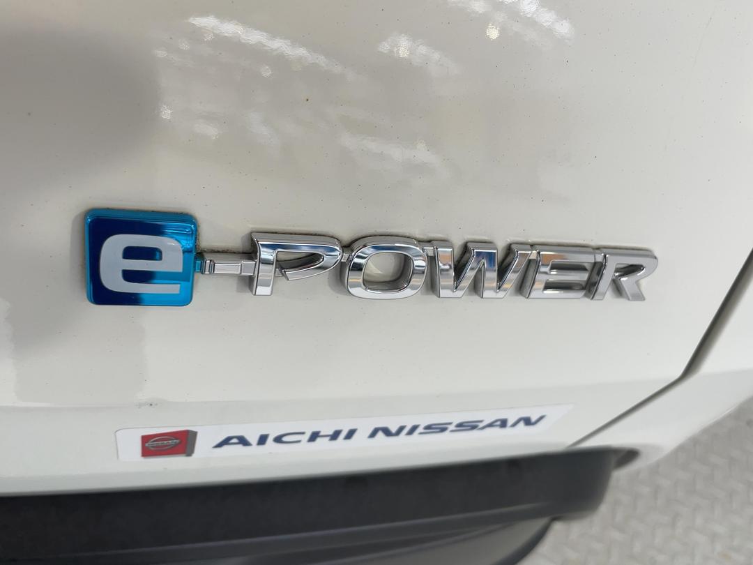 Photo '33' of Nissan Note