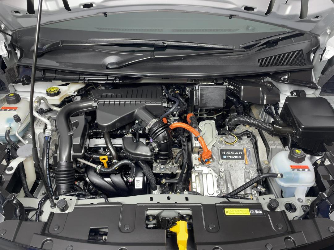 Photo '13' of Nissan Note