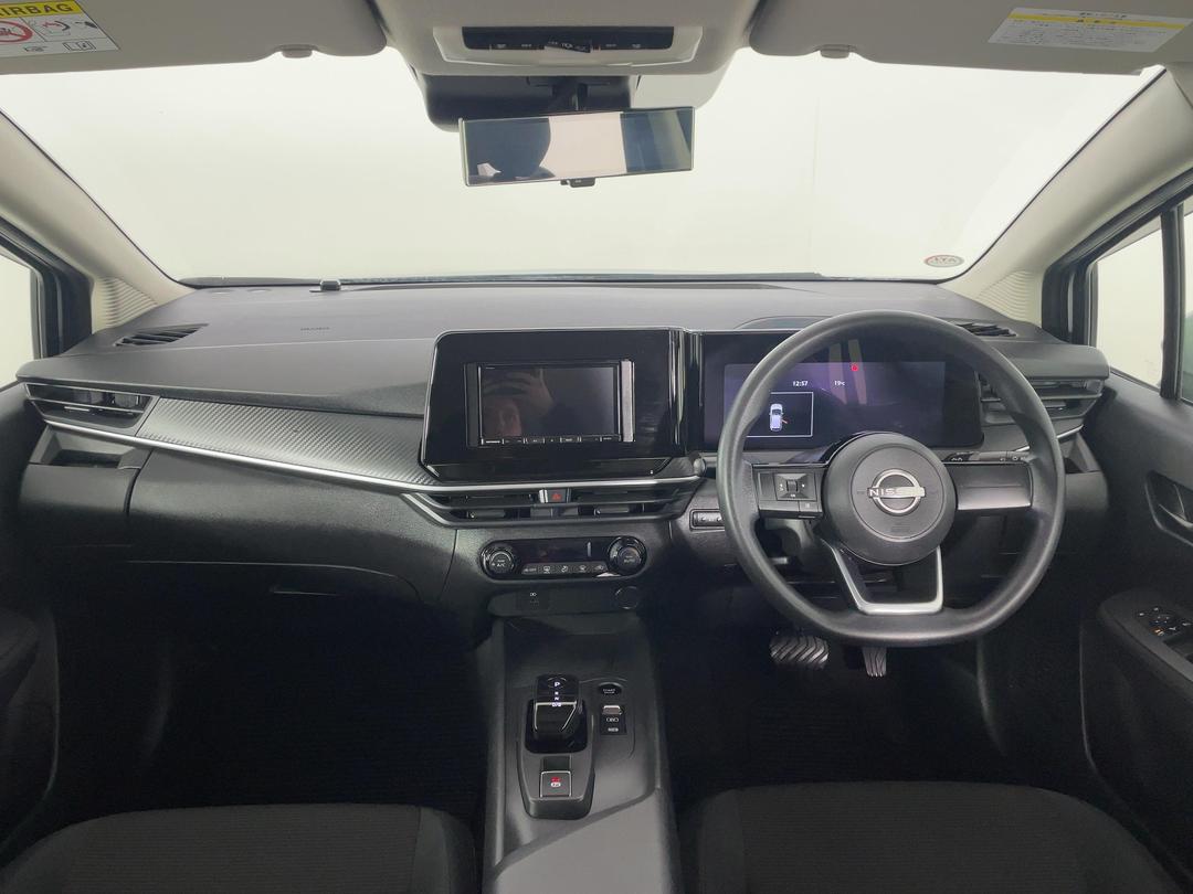 Photo '17' of Nissan Note