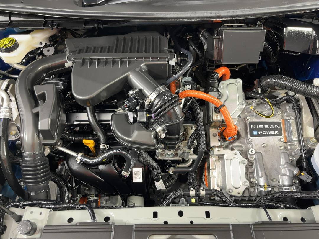Photo '13' of Nissan Note