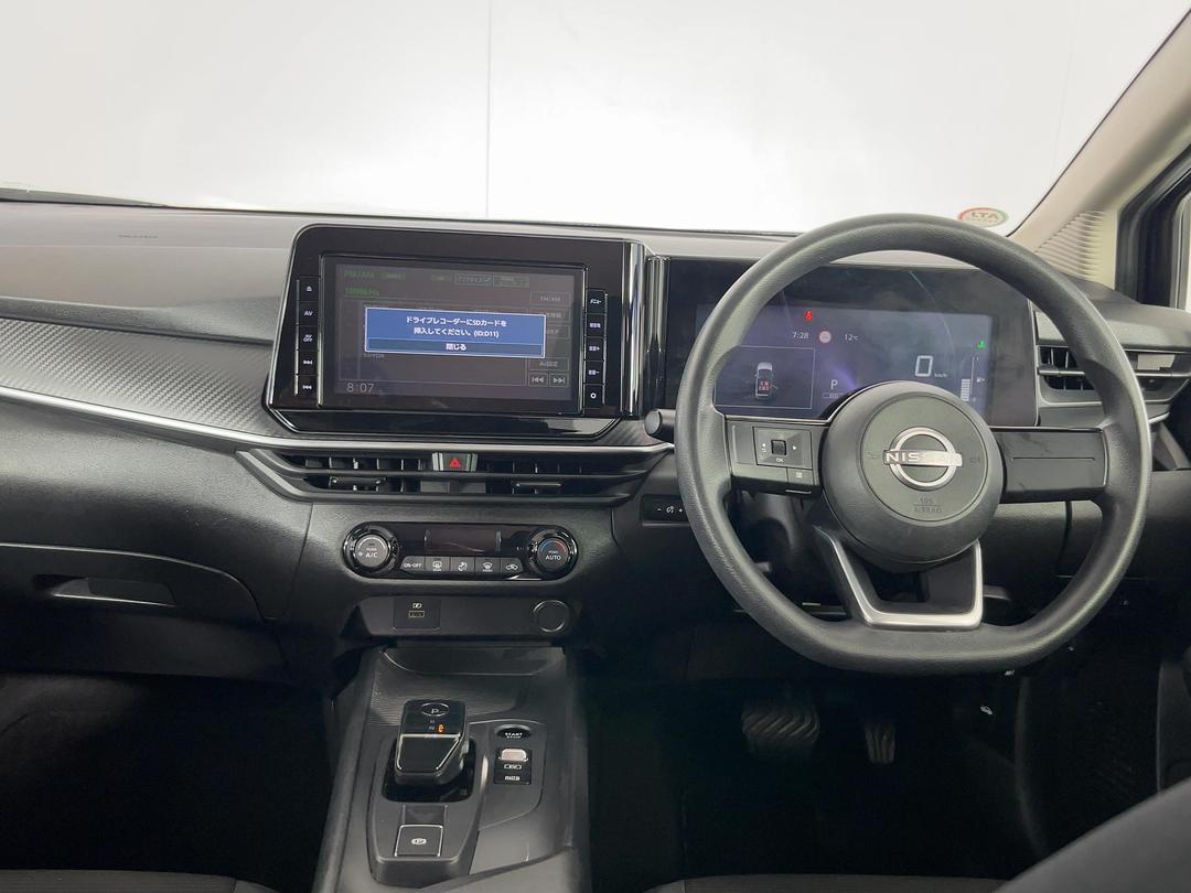 Photo '17' of Nissan Note