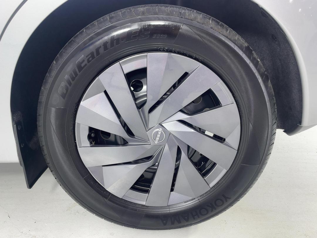 Photo '11' of Nissan Note