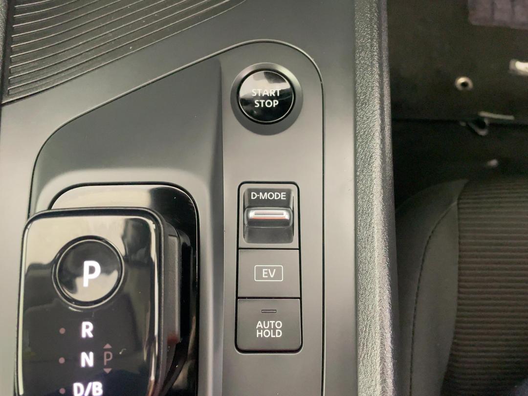 Photo '24' of Nissan Note