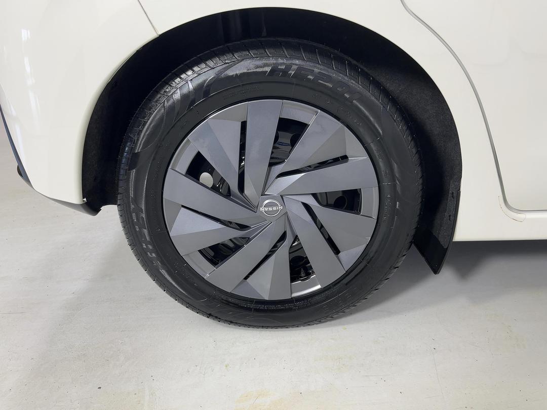 Photo '12' of Nissan Note