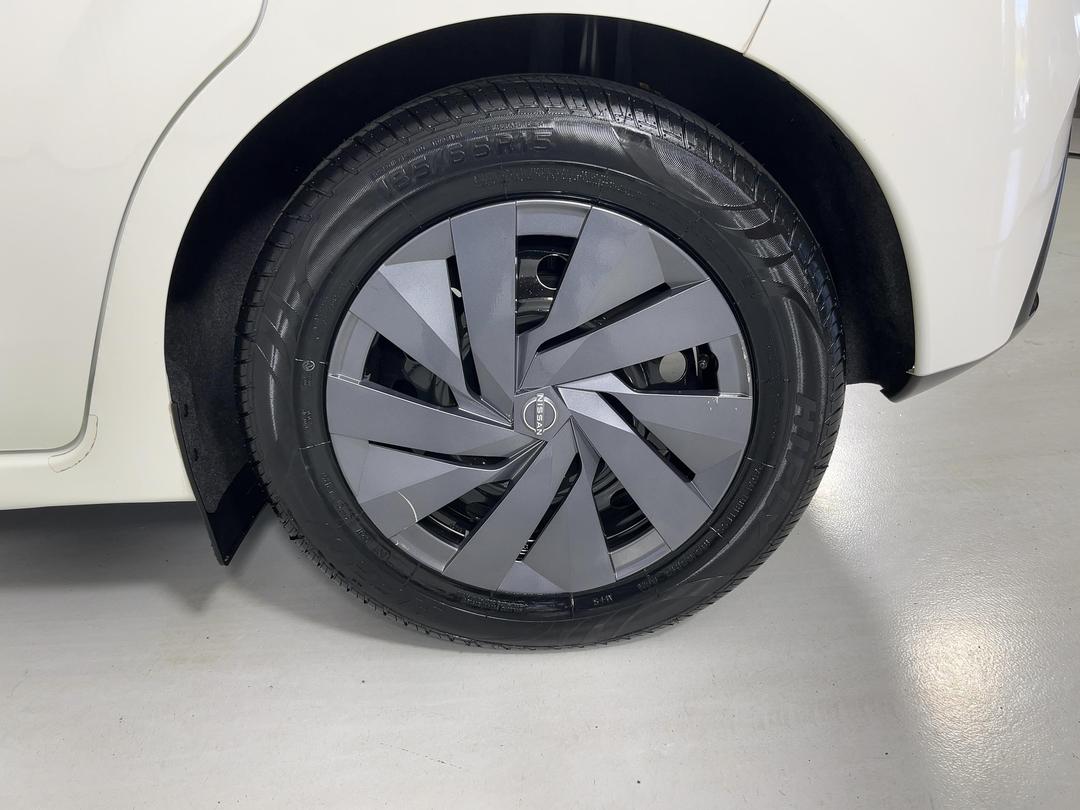 Photo '11' of Nissan Note