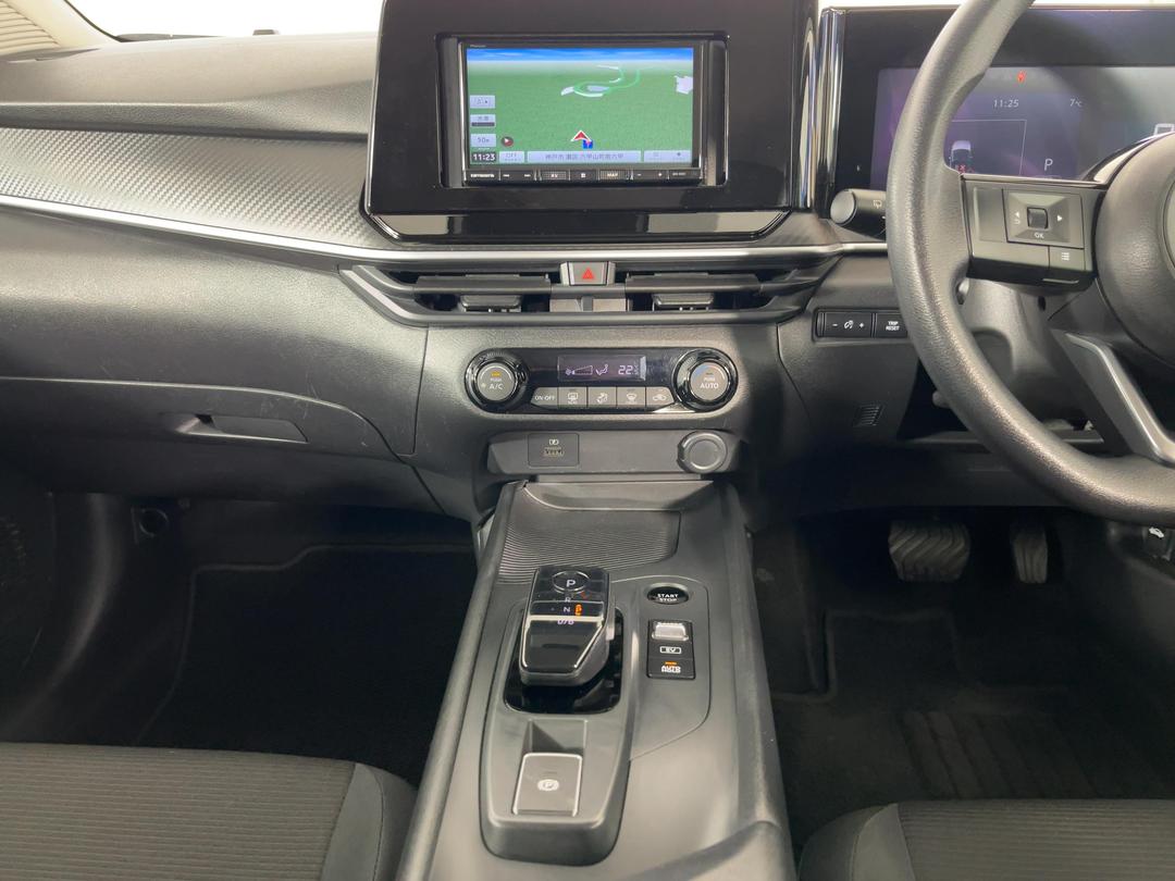 Photo '18' of Nissan Note