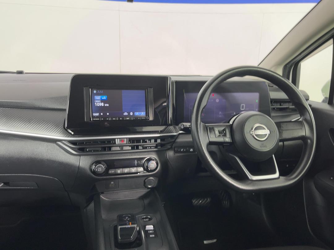 Photo '17' of Nissan Note