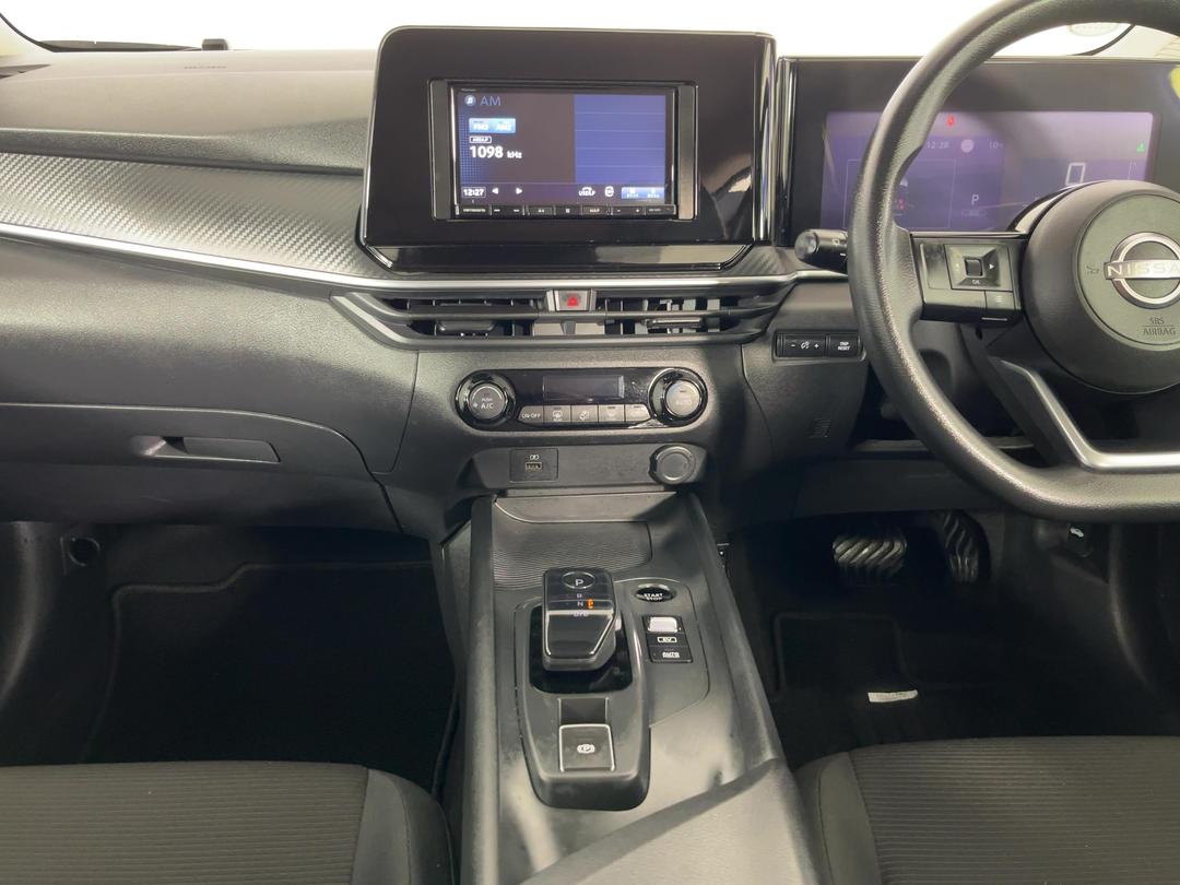 Photo '18' of Nissan Note