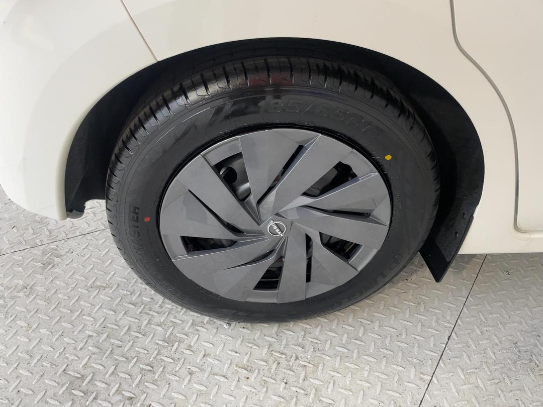 Photo '12' of Nissan Note