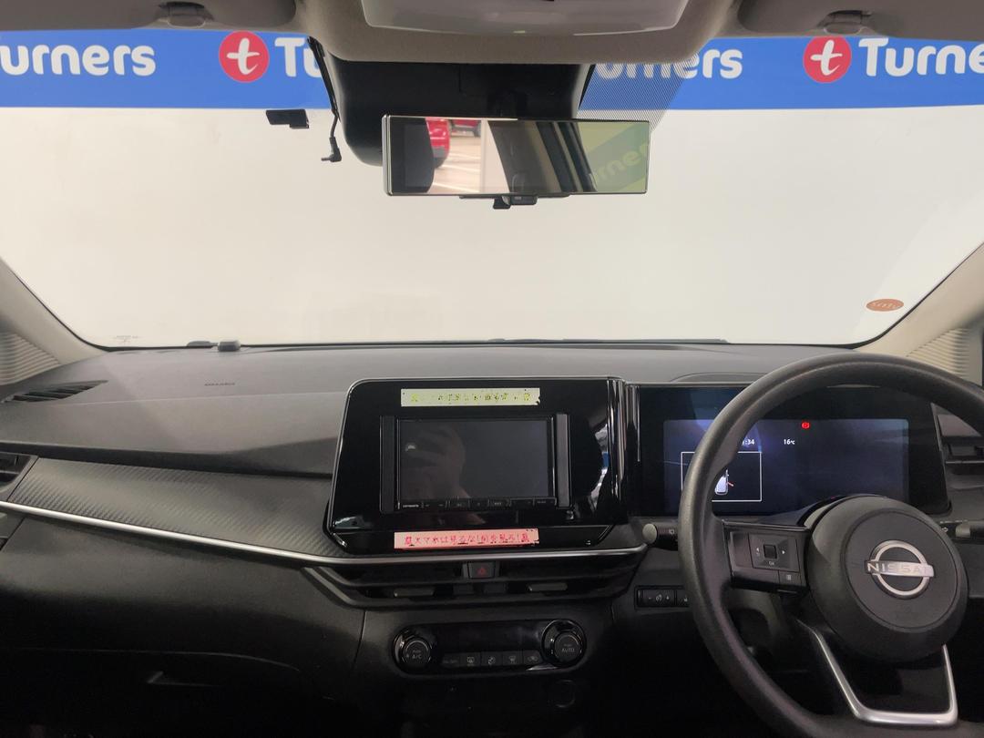 Photo '17' of Nissan Note
