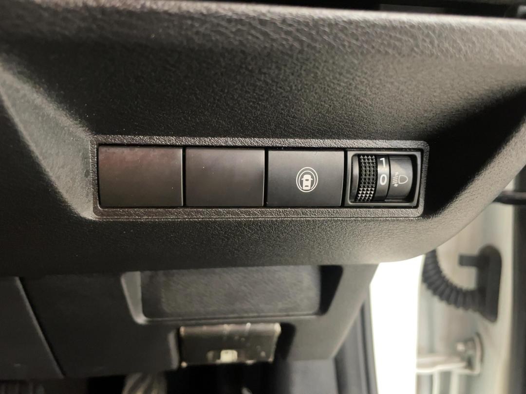 Photo '24' of Nissan Note