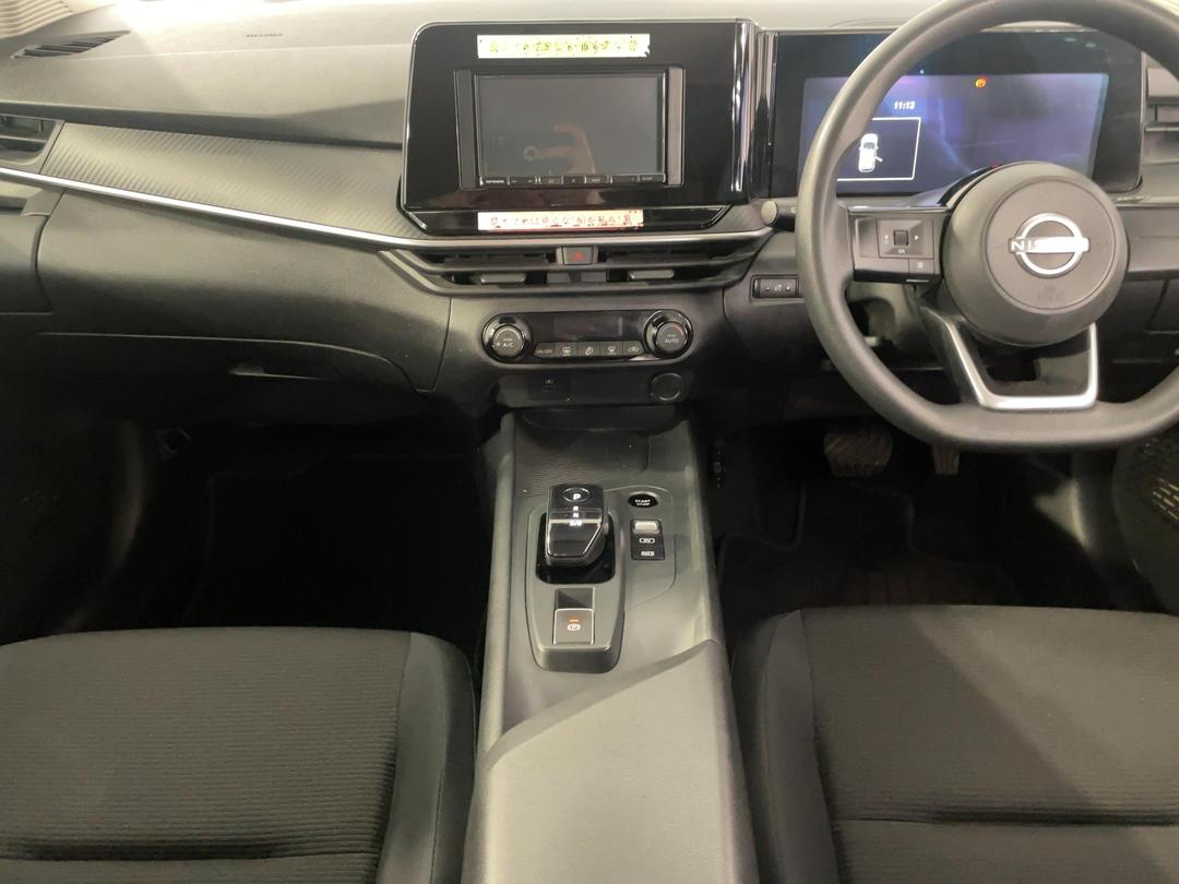 Photo '18' of Nissan Note