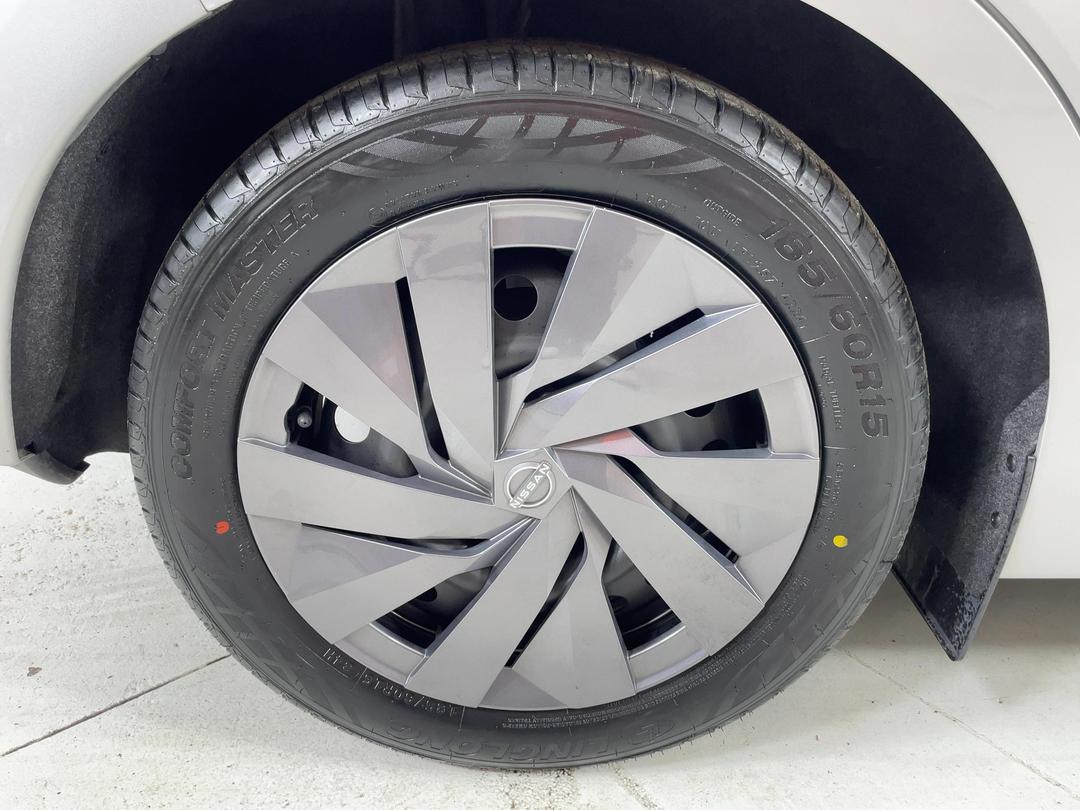 Photo '12' of Nissan Note